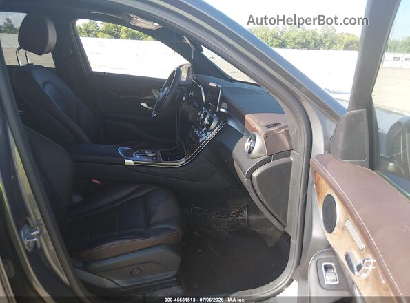 WDC0G4JB2JV022468 2018 MERCEDES-BENZ GLC 300 Gray წინა სალონის ხედი