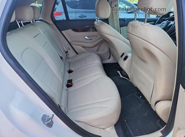 WDC0G4JB2JV024205 2018 MERCEDES-BENZ GLC-CLASS White Rear interior view