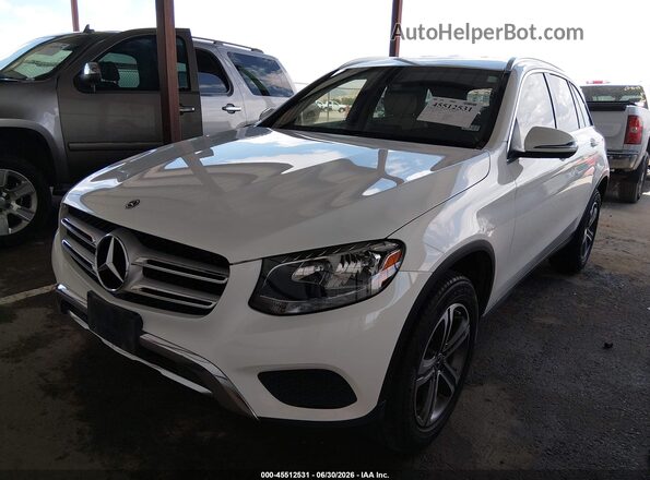 WDC0G4JB2JV087742 2018 MERCEDES-BENZ GLC 300 Белый Передняя левая четверть