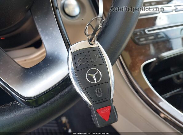 WDC0G4JB4HF182694 2017 MERCEDES-BENZ GLC 300 White Առջևի վահանակի տեսք