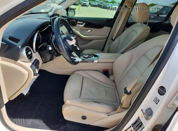 WDC0G4JB5JV090229 2018 MERCEDES-BENZ GLC-CLASS White Вид салону спереду