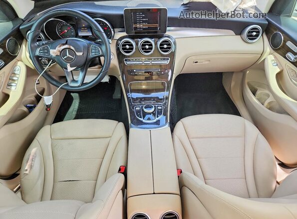 WDC0G4JB5JV090229 2018 MERCEDES-BENZ GLC-CLASS White Вид панелі приладів