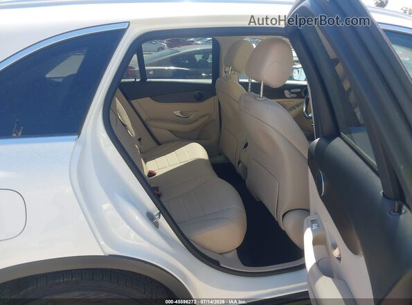 WDC0G4JB5K1000800 2019 MERCEDES-BENZ GLC 300 White VIN կոդի պիտակի տեսք