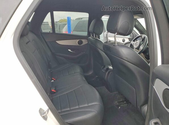 WDC0G4JB7KV132434 2019 MERCEDES-BENZ GLC-CLASS White Widok wnętrza z tyłu