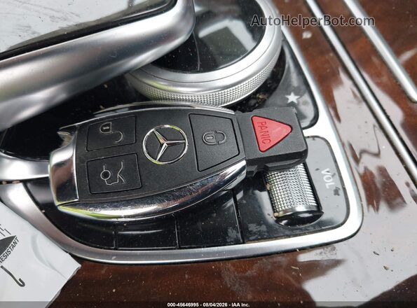 WDC0G4JB8HF126662 2017 MERCEDES-BENZ GLC 300 Red Vista del salpicadero