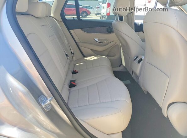 WDC0G4JB9KF602408 2019 MERCEDES-BENZ GLC-CLASS Gold Սալոնի հետևի տեսք