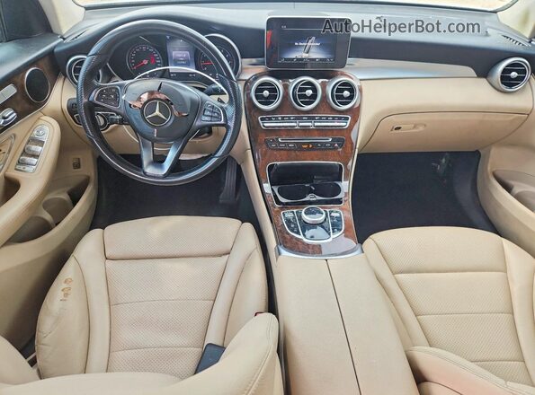 WDC0G4JBXHF137551 2017 MERCEDES-BENZ GLC-CLASS Gray Dashboard view