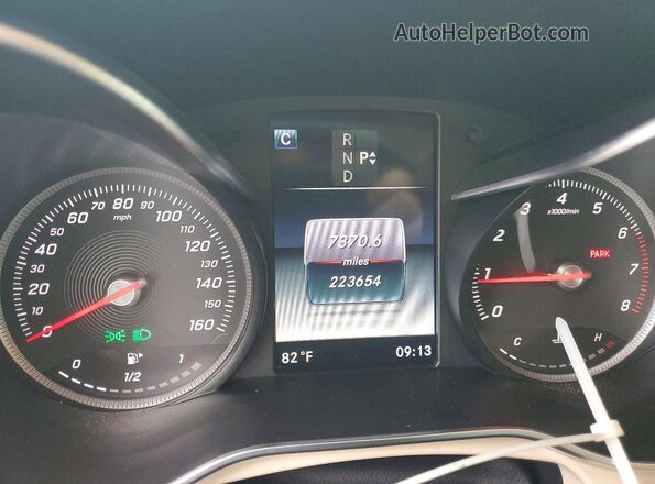 WDC0G4JBXJV021360 2018 MERCEDES-BENZ GLC-CLASS Белый Вид щитка приборов