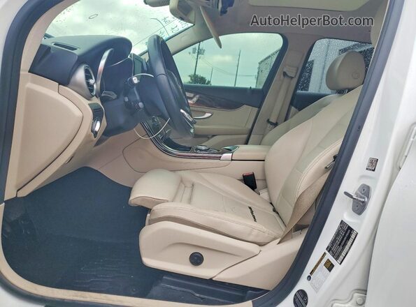 WDC0G4JBXJV021360 2018 MERCEDES-BENZ GLC-CLASS Белый Вид салона спереди
