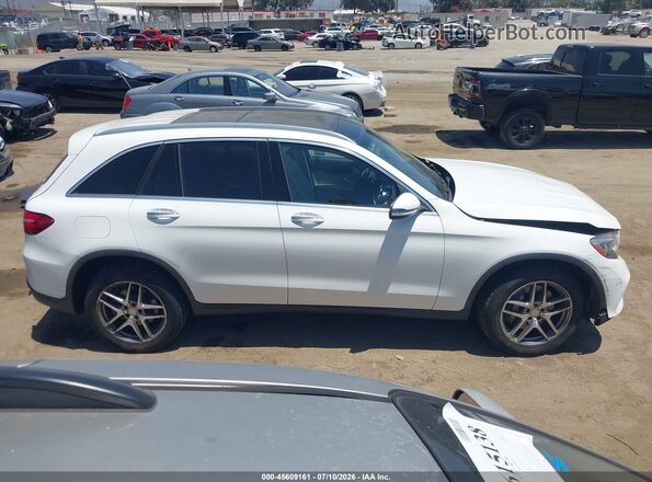 WDC0G4KB1HF200339 2017 MERCEDES-BENZ GLC 300 White Вид задньої частини салону
