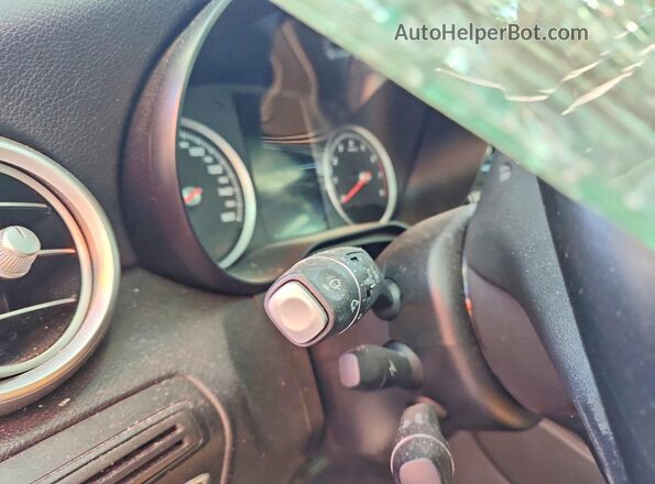 WDC0G4KB2GF011861 2016 MERCEDES-BENZ GLC-CLASS Gray ხელსაწყოთა პანელის ხედი