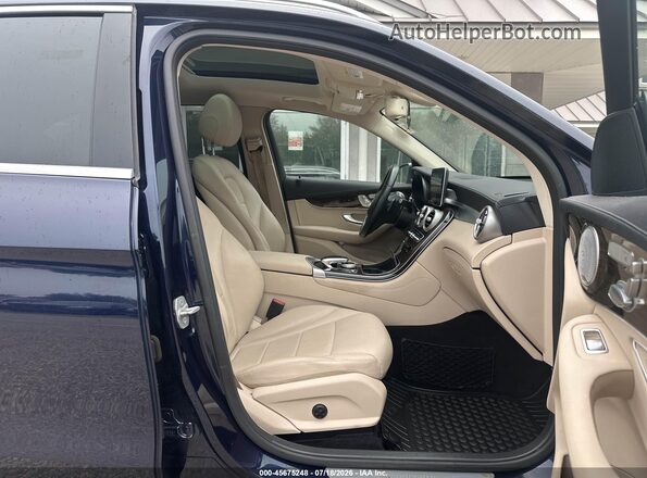 WDC0G4KB3GF014235 2016 MERCEDES-BENZ GLC-CLASS Blue Вид салону спереду