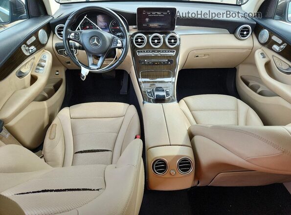 WDC0G4KB3GF070322 2016 MERCEDES-BENZ GLC-CLASS Brown Vista del salpicadero