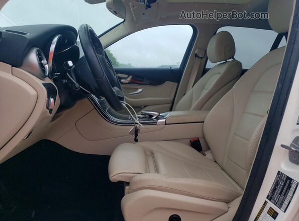 WDC0G4KB3JV030397 2018 MERCEDES-BENZ GLC-CLASS Белый Вид салона спереди