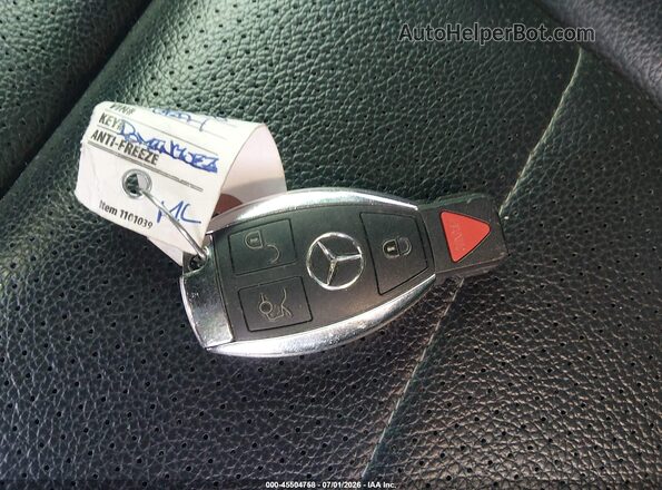 WDC0G4KB3JV104725 2018 MERCEDES-BENZ GLC 300 Teal Вид панелі приладів