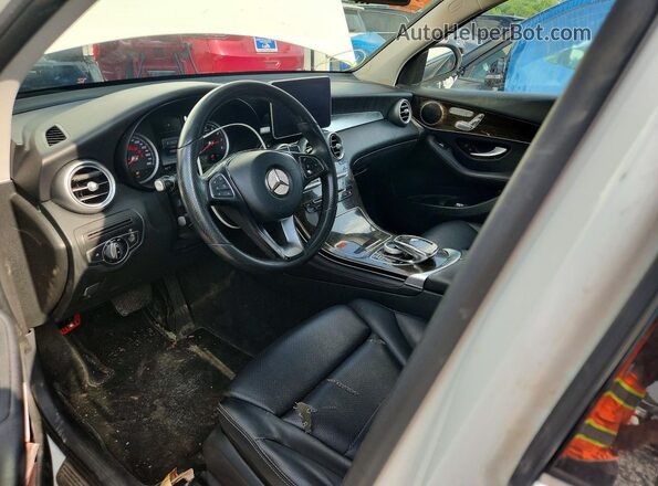 WDC0G4KB5GF022790 2016 MERCEDES-BENZ GLC-CLASS Белый Вид панели приборов