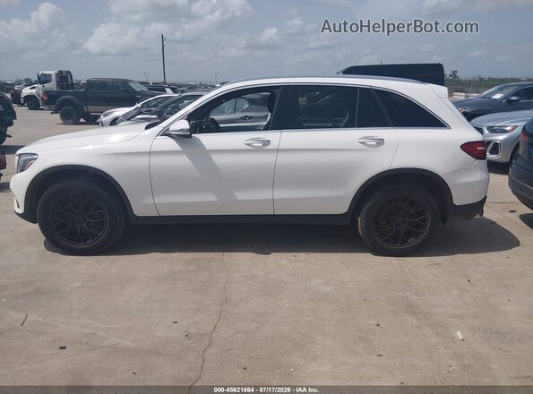 WDC0G4KB5KF664922 2019 MERCEDES-BENZ GLC 300 White Widok wnętrza 360 stopni