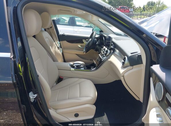 WDC0G4KB6GF008025 2016 MERCEDES-BENZ GLC 300 Black Вид салону спереду