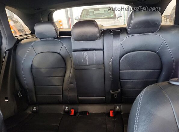 WDC0G4KB7JV113590 2018 MERCEDES-BENZ GLC-CLASS Black Widok tylnych siedzeń