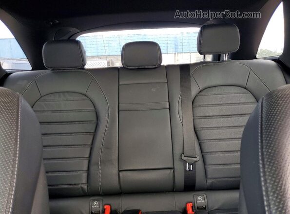 WDC0G4KB8HF245066 2017 MERCEDES-BENZ GLC-CLASS White Հետևի նստատեղերի տեսք