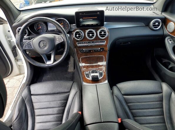 WDC0G4KB8HF245066 2017 MERCEDES-BENZ GLC-CLASS White Առջևի վահանակի տեսք
