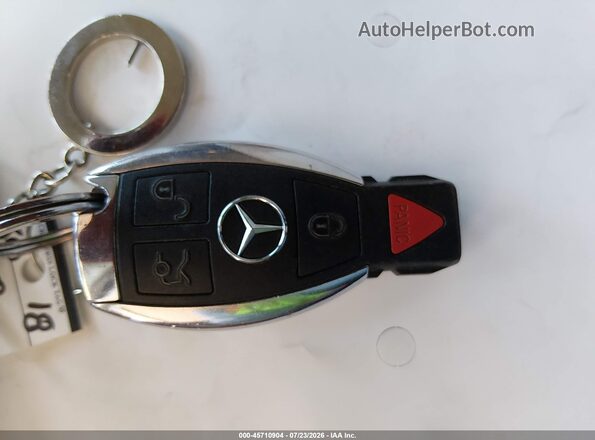 WDC0G4KB8JV019010 2018 MERCEDES-BENZ GLC 300 White Առջևի վահանակի տեսք