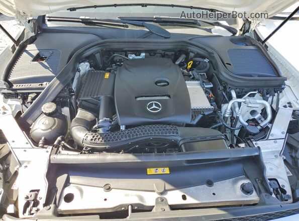 WDC0G4KB8JV076114 2018 MERCEDES-BENZ GLC-CLASS White Rear interior view