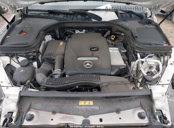 WDC0G4KB9JV108360 2018 MERCEDES-BENZ GLC 300 White უკანა ხედი