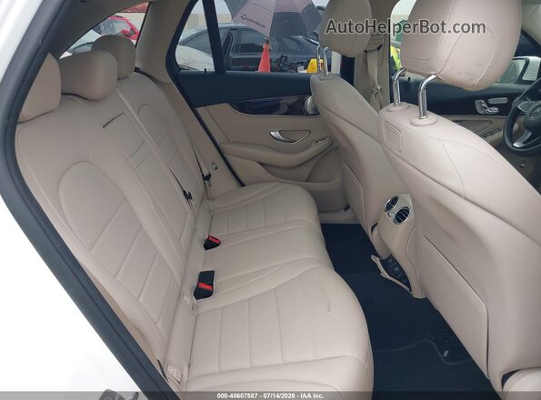 WDC0G4KB9JV108360 2018 MERCEDES-BENZ GLC 300 White VIN კოდის სტიკერის ხედი