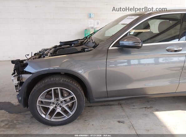WDC0G4KBXHF255050 2017 MERCEDES-BENZ GLC 300 Черный Вид спереди
