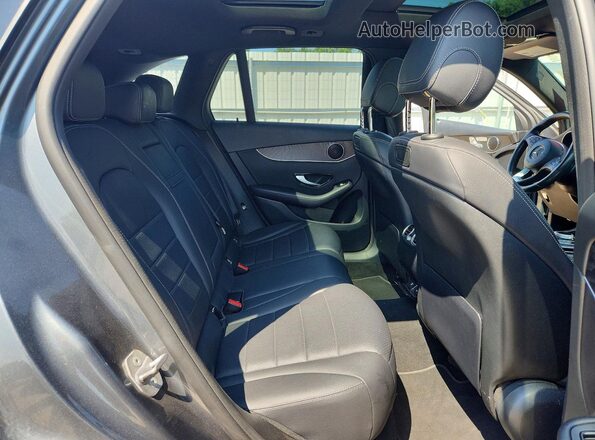 WDC0G4KBXJV065583 2018 MERCEDES-BENZ GLC-CLASS Gray Widok wnętrza z tyłu