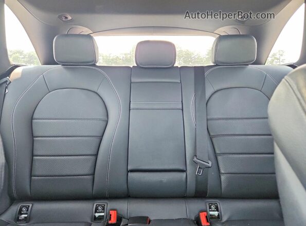 WDC0G5EB6KF586975 2019 MERCEDES-BENZ GLC-CLASS White Հետևի նստատեղերի տեսք