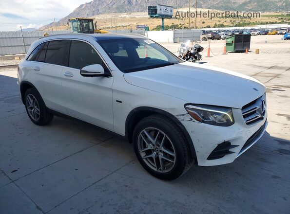 WDC0G5EB9KF596366 2019 MERCEDES-BENZ GLC-CLASS White Front right