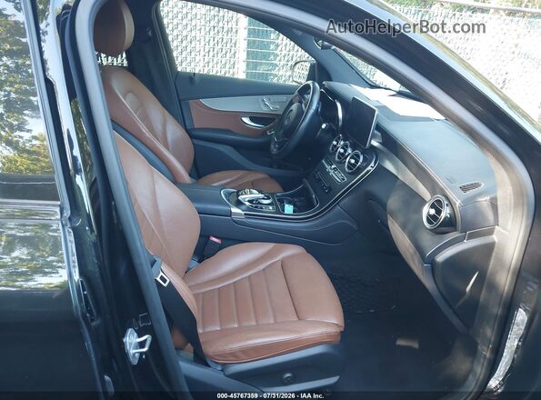 WDC0G6EB2JV025084 2018 MERCEDES-BENZ AMG GLC 43 Black წინა სალონის ხედი