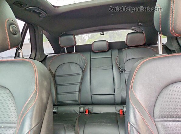 WDC0G6EB9HF147400 2017 MERCURY GLC White Widok tylnych siedzeń