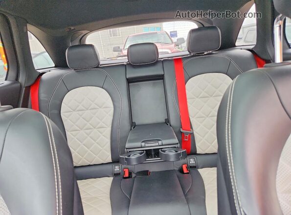 WDC0G6EBXKF579372 2019 MERCEDES-BENZ GLC-CLASS White Rear seats view