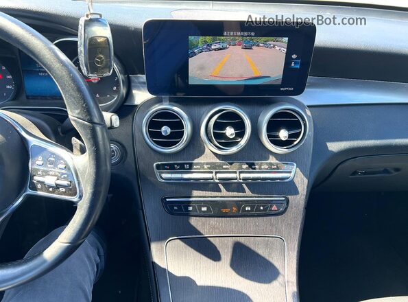 WDC0G8DB0LF697011 2020 MERCEDES-BENZ GLC-CLASS White Instrument cluster view