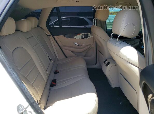 WDC0G8DB6LF676762 2020 MERCEDES-BENZ GLC-CLASS White Вид задньої частини салону