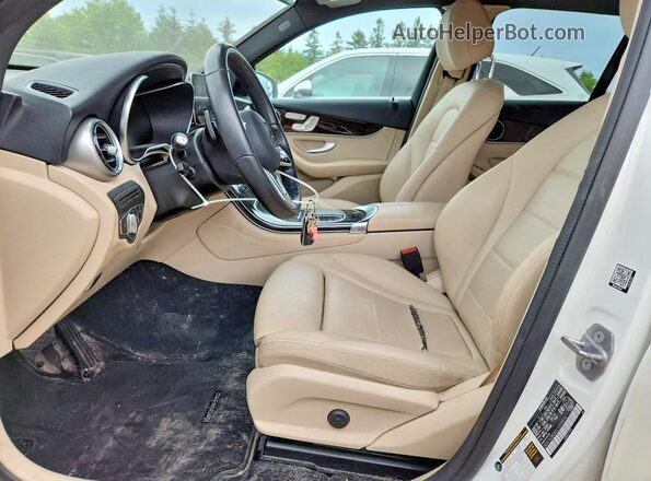WDC0G8EB0LV208806 2020 MERCEDES-BENZ GLC-CLASS White Вид салону спереду