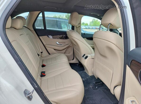 WDC0G8EB0LV208806 2020 MERCEDES-BENZ GLC-CLASS White Вид задньої частини салону