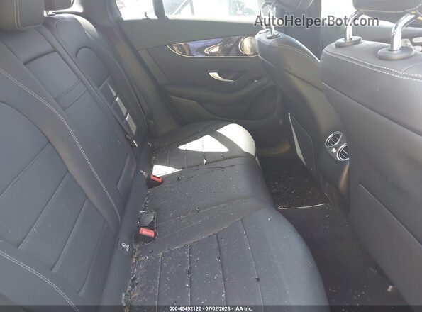 WDC0G8EB2LF685201 2020 MERCEDES-BENZ GLC 300 White VIN sticker view