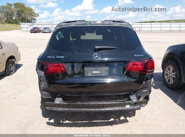 WDC0G8EB3LF718402 2020 MERCEDES-BENZ GLC 300 Black 