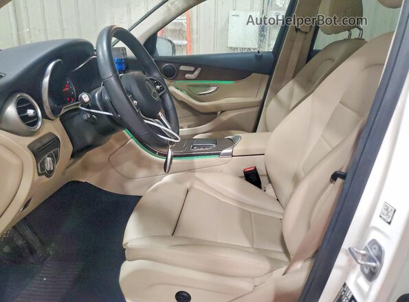 WDC0G8EB6LF749109 2020 MERCEDES-BENZ GLC-CLASS White Вид салону спереду