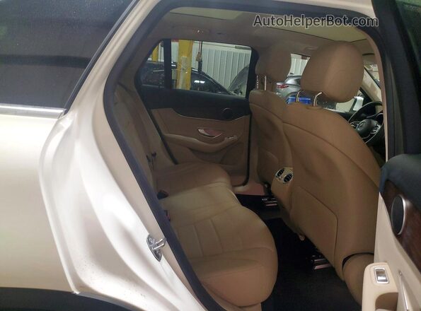 WDC0G8EB6LF749109 2020 MERCEDES-BENZ GLC-CLASS White Вид задньої частини салону