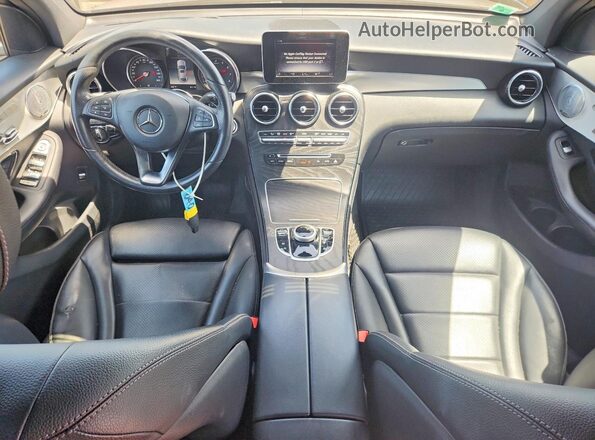 WDC0J4KB6KF558643 2019 MERCEDES-BENZ GLC-CLASS Black Dashboard view