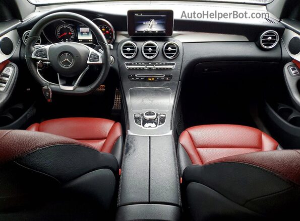 WDC0J4KB8KF572012 2019 MERCEDES-BENZ GLC-CLASS White Vista del salpicadero