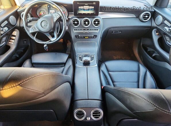 WDC0J4KBXHF201054 2017 MERCEDES-BENZ GLC-CLASS Black Vista del salpicadero