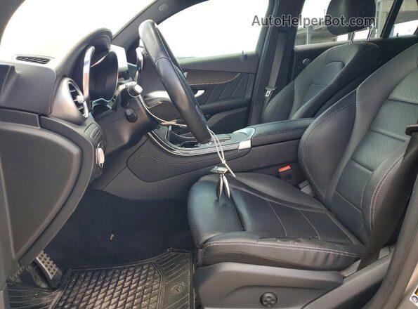 WDC0J8EB8LF747394 2020 MERCEDES-BENZ GLC-CLASS Beige Front interior view
