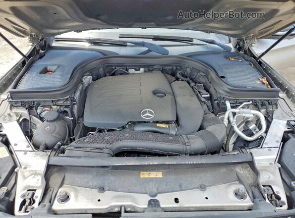 WDC0J8EB8LF747394 2020 MERCEDES-BENZ GLC-CLASS Beige Rear interior view