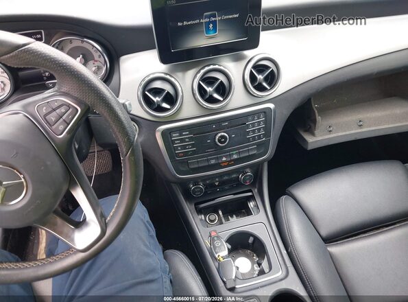 WDCTG4EB0HJ297894 2017 MERCEDES-BENZ GLA 250 White Dashboard view